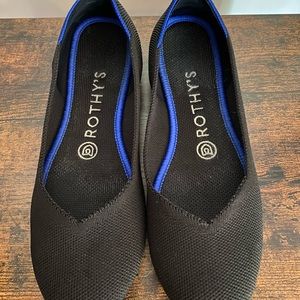 Rothy’s The Flat Black moderately worn